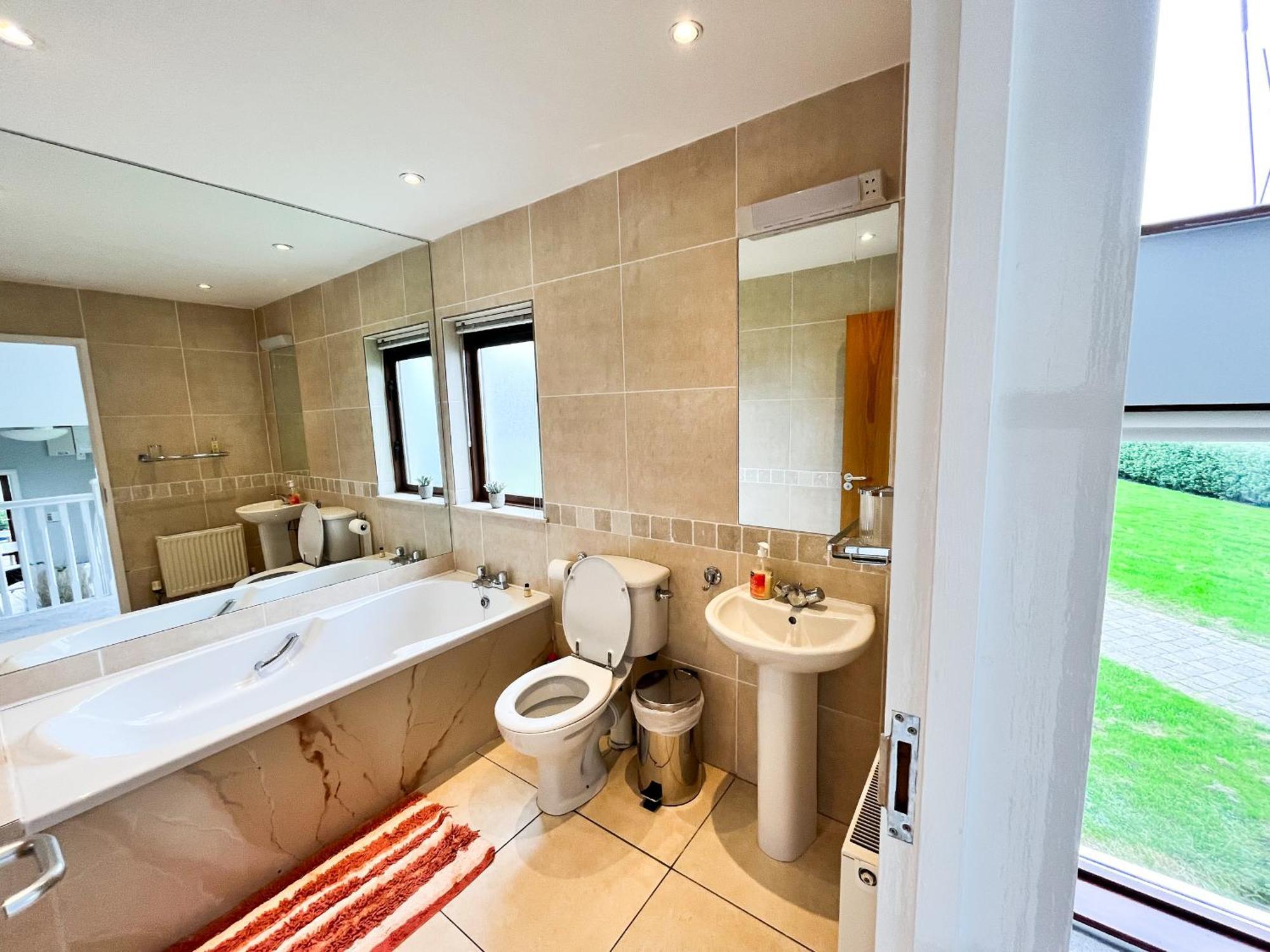 Vila Sea Haven - My Tranquil Costal Retreat - Commanding Views Youghal Exteriér fotografie