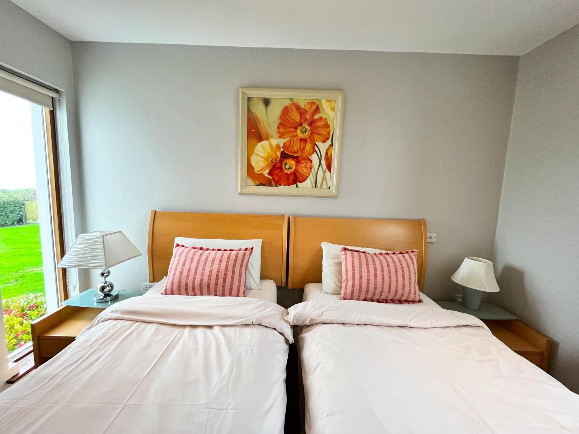 Vila Sea Haven - My Tranquil Costal Retreat - Commanding Views Youghal Exteriér fotografie